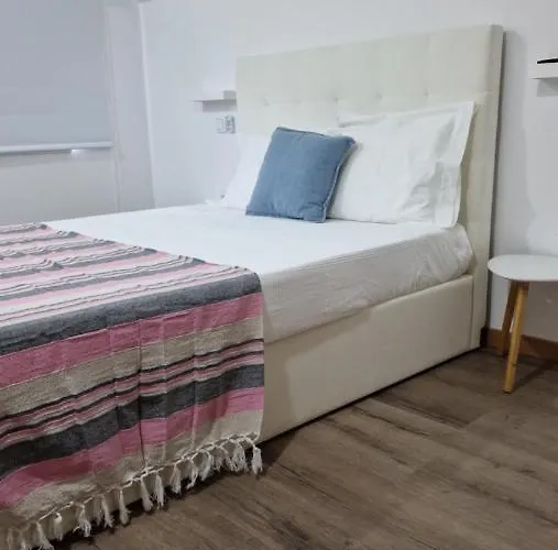 بيت شباب A.l. Katekero *