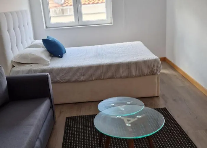 A.l. Katekero بيت شباب كوستا نوفا