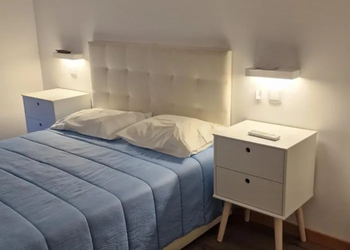 A.l. Katekero بيت شباب